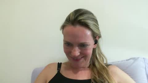 Snapshot of crazyanny chatting on January 20, 11:21 pm Anny online show from January 20, 11:21 pm