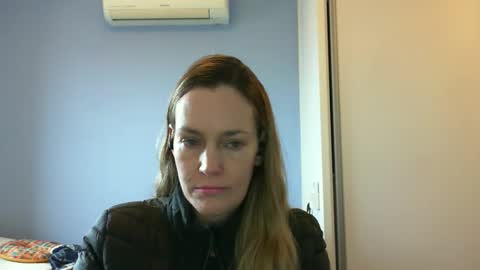 Snapshot of crazyanny chatting on September 15, 10:56 am Anny online show from September 15, 10:56 am
