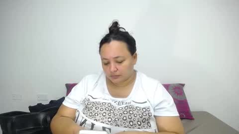 diosalinda online show from March 16, 12:42 pm