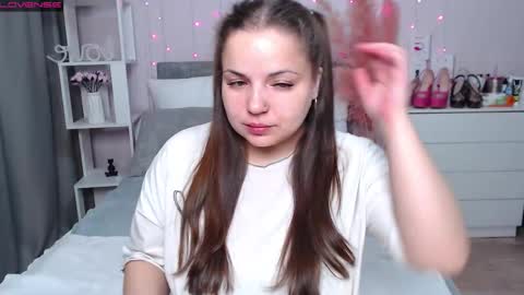 Crazyy Girl  online show from January 10, 7:02 am