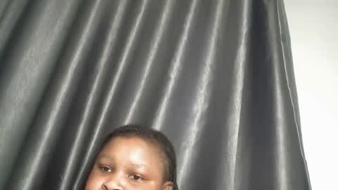 creamyposh1 online show from November 22, 6:05 am