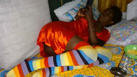 Snapshot of creamypro_ chatting on September 29, 11:15 am Taurus04 online show from September 29, 11:15 am