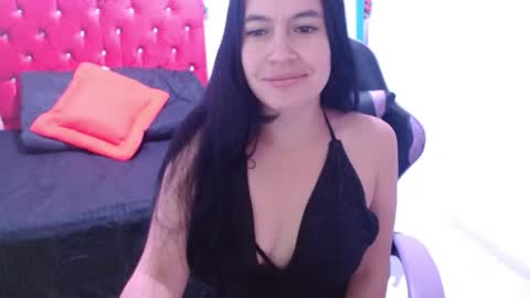 cristal541658 online show from February 24, 1:10 pm