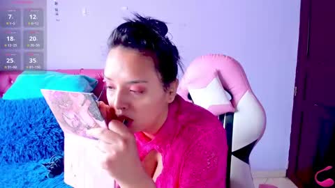 Snapshot of cristaln07 chatting on September 18, 12:37 pm Natis online show from September 18, 12:37 pm