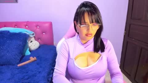 Snapshot of cristaln07 chatting on February 8, 1:00 am Natis online show from February 8, 1:00 am