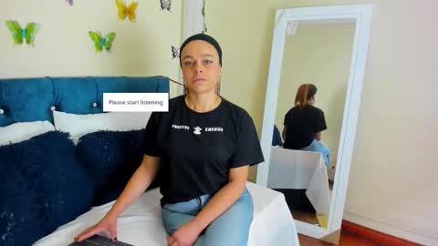 cristal walker online show from October 17, 11:46 am