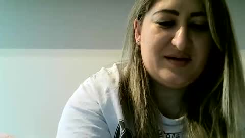 cristina20021991 online show from April 23, 3:47 pm