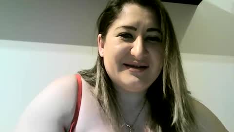cristina20021991 online show from April 13, 10:43 pm