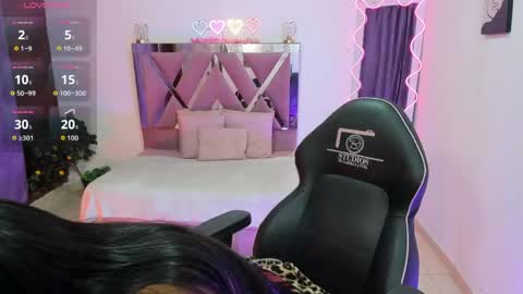 cristy_tay online show from April 23, 11:50 am