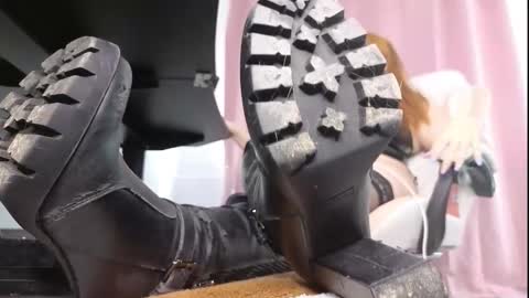 Cruel Siren online show from February 14, 12:18 pm