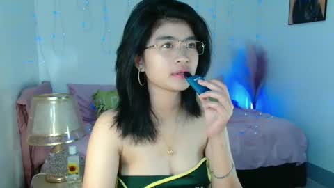 Snapshot of cruella_summer601 chatting on September 10, 6:02 am Im CruellaDont forget to follow me online show from September 10, 6:02 am