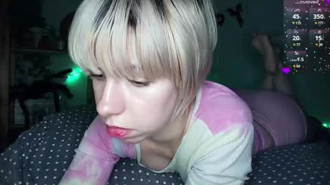 Snapshot of cruellagoth chatting on December 4, 7:01 pm Cruella online show from December 4, 7:01 pm