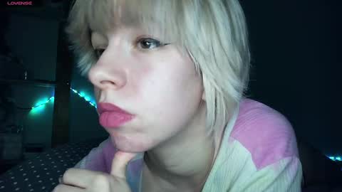 Snapshot of cruellagoth chatting on December 10, 7:00 pm Cruella online show from December 10, 7:00 pm