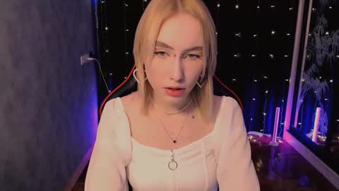 crybambi online show from February 16, 7:08 am