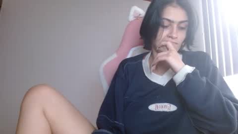 Snapshot of crystal_starx chatting on September 11, 10:21 pm Crystal Blaze online show from September 11, 10:21 pm