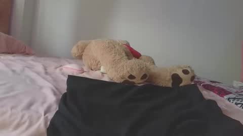 Snapshot of crystal_starx chatting on October 2, 6:24 pm Crystal Blaze online show from October 2, 6:24 pm
