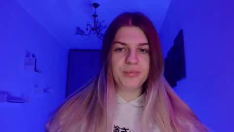 crystalblush01 online show from May 2, 6:11 pm