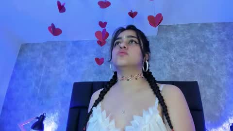 Crystal online show from February 20, 4:08 pm