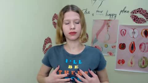 Stella online show from February 6, 1:43 pm