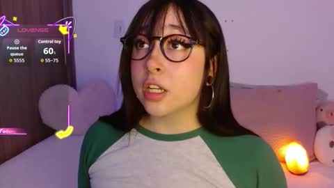 Olivia  online show from September 26, 1:36 am