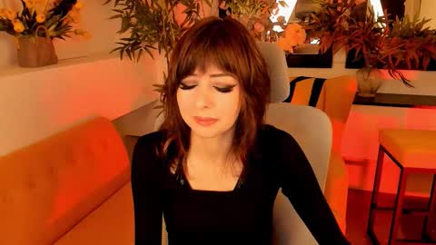 Snapshot of crystallbloom chatting on September 15, 1:36 am crystallbloom online show from September 15, 1:36 am