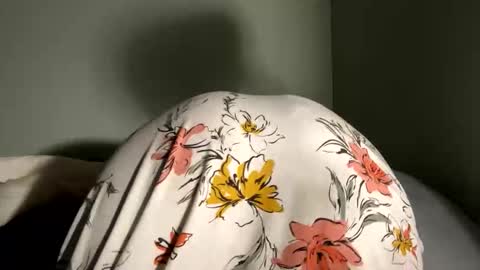 crystalyn777 online show from January 19, 6:09 am