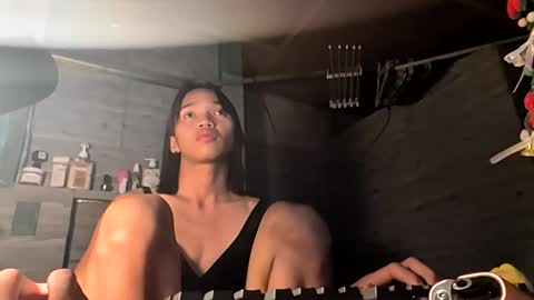 Lauren online show from November 24, 8:22 pm