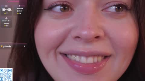 Ellie online show from October 14, 3:36 pm