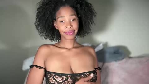cum2charmxx online show from November 21, 7:38 pm