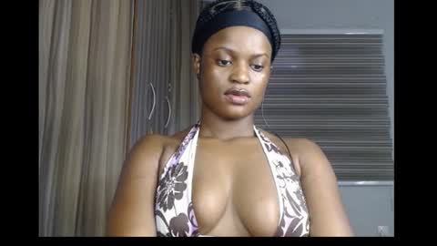 Snapshot of cum_ebony_petitxx chatting on October 19, 5:26 pm cath online show from October 19, 5:26 pm