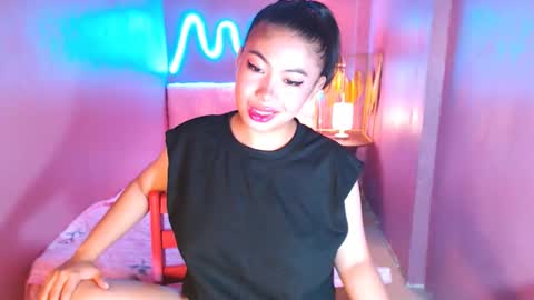 Snapshot of cummdumpapril chatting on February 7, 1:25 am cummdumpapril online show from February 7, 1:25 am