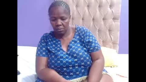 curveychubbyzoe online show from March 2, 8:21 am