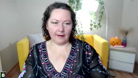 curvy_girlz online show from October 26, 6:14 pm