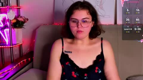 Snapshot of curvy_janie chatting on October 17, 8:17 am Jane online show from October 17, 8:17 am