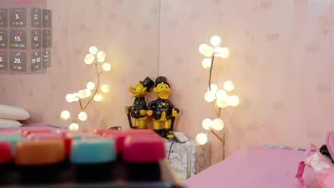 Michel  online show from April 12, 8:00 pm