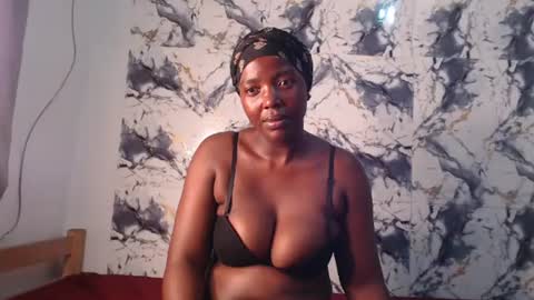 curvyj255 online show from July 12, 7:58 pm