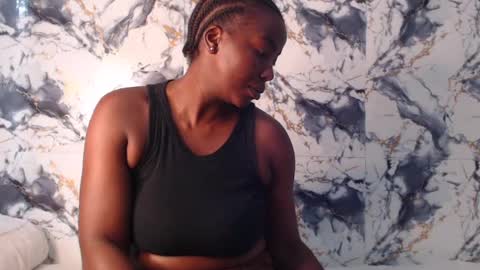 curvyj255 online show from July 20, 1:46 pm