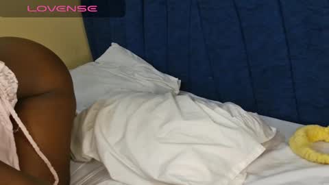 Snapshot of curvyjoan chatting on February 23, 9:38 am curvyjoan online show from February 23, 9:38 am