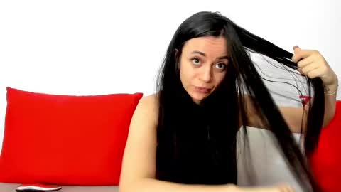 Snapshot of cute_angel95 chatting on March 2, 7:52 pm cute_angel95 online show from March 2, 7:52 pm