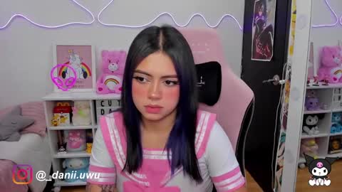 Snapshot of cute_dani__ chatting on March 3, 8:10 am Dani  online show from March 3, 8:10 am