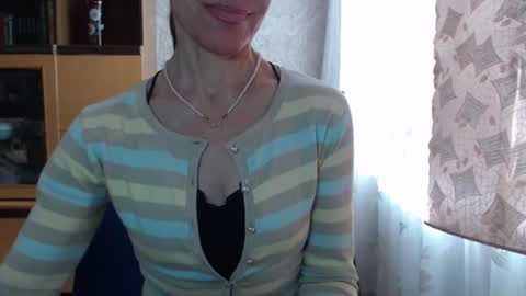 cute_lion_ online show from February 8, 8:31 am