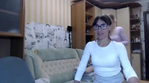 cute_lion_ online show from June 7, 11:50 am