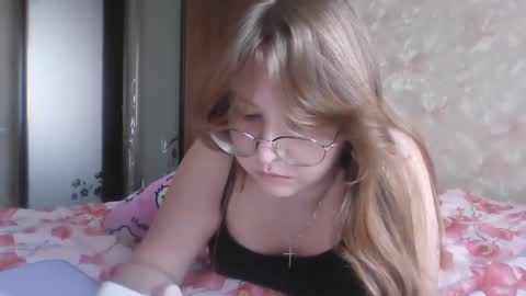 Snapshot of cute_minx chatting on January 26, 8:57 am Veronica online show from January 26, 8:57 am
