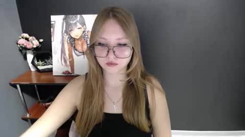 Snapshot of cute_minx chatting on September 29, 6:40 am Veronica online show from September 29, 6:40 am