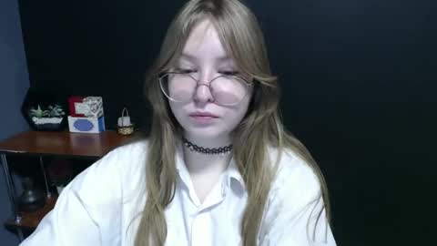 Snapshot of cute_minx chatting on January 27, 7:14 am Veronica online show from January 27, 7:14 am