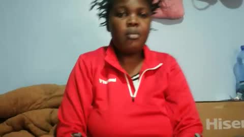 cute_roxie online show from October 31, 6:45 pm