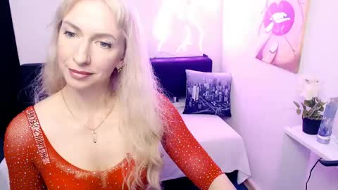 cute_smile_shy online show from June 2, 7:48 pm