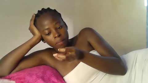 cute_sonny online show from December 17, 5:33 am