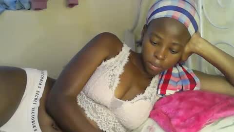 cute_sonny online show from December 5, 6:24 am