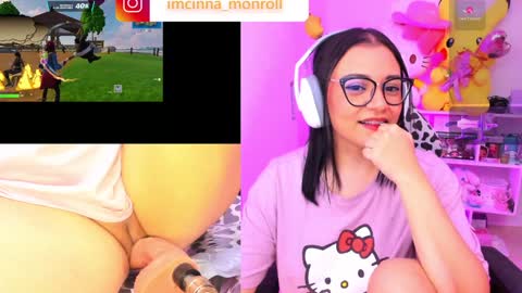 Snapshot of cutecinamonroll chatting on February 5, 4:59 pm Cinna independent model online show from February 5, 4:59 pm